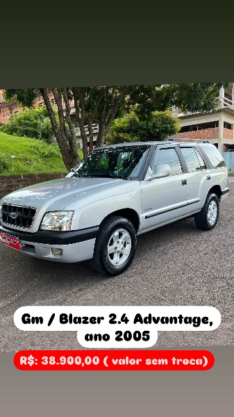 CHEVROLET BLAZER 2.4 MPFI ADVANTAGE 4X2 8V FLEX 4P MANUAL 2005/2005 ELY AUTOMÓVEIS LAJEADO / Carros no Vale