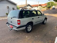 CHEVROLET BLAZER 2.4 MPFI ADVANTAGE 4X2 8V FLEX 4P MANUAL 2005/2005 ELY AUTOMÓVEIS LAJEADO / Carros no Vale