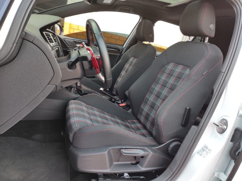 VOLKSWAGEN GOLF GTI 2.0 TSI 220CV AUT. 2017/2017 ROSAUTO VEÍCULOS VENÂNCIO AIRES / Carros no Vale