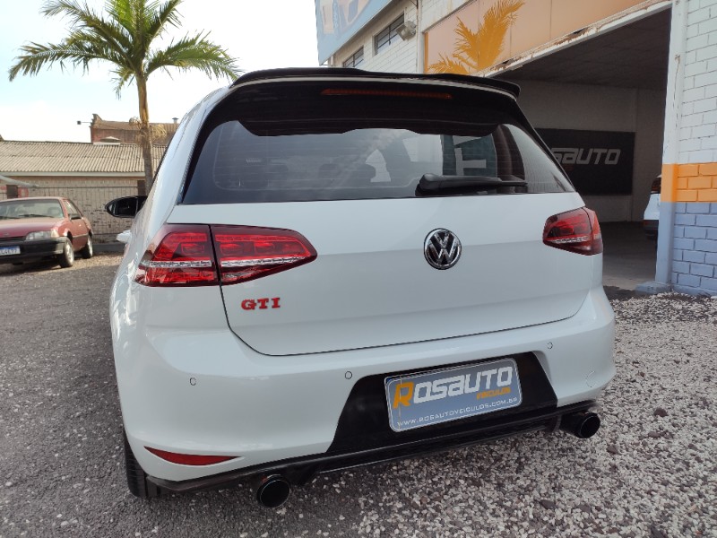 VOLKSWAGEN GOLF GTI 2.0 TSI 220CV AUT. 2017/2017 ROSAUTO VEÍCULOS VENÂNCIO AIRES / Carros no Vale