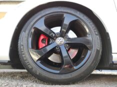 VOLKSWAGEN GOLF GTI 2.0 TSI 220CV AUT. 2017/2017 ROSAUTO VEÍCULOS VENÂNCIO AIRES / Carros no Vale