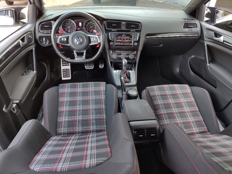 VOLKSWAGEN GOLF GTI 2.0 TSI 220CV AUT. 2017/2017 ROSAUTO VEÍCULOS VENÂNCIO AIRES / Carros no Vale
