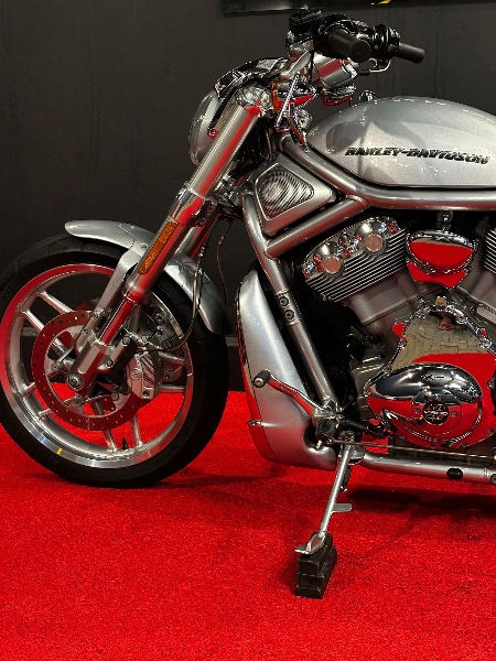 HARLEY DAVIDSON V-ROD 2012/2012 EXCLUSIVO VEÍCULOS SANTA CRUZ DO SUL / Carros no Vale