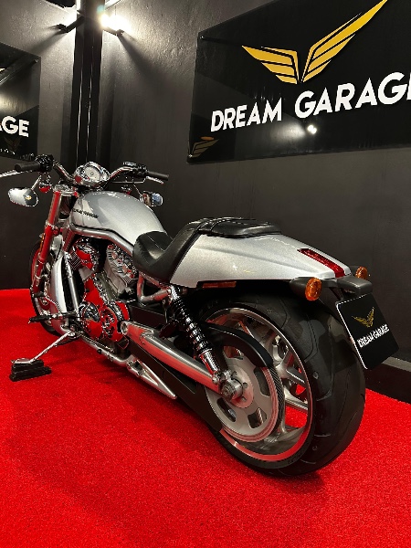 HARLEY DAVIDSON V-ROD 2012/2012 EXCLUSIVO VEÍCULOS SANTA CRUZ DO SUL / Carros no Vale