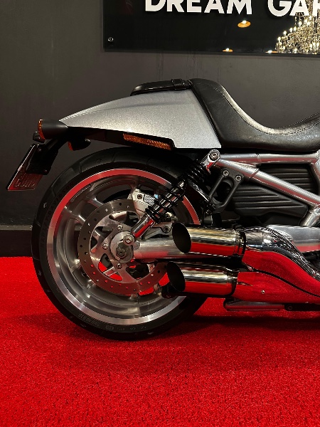 HARLEY DAVIDSON V-ROD 2012/2012 EXCLUSIVO VEÍCULOS SANTA CRUZ DO SUL / Carros no Vale