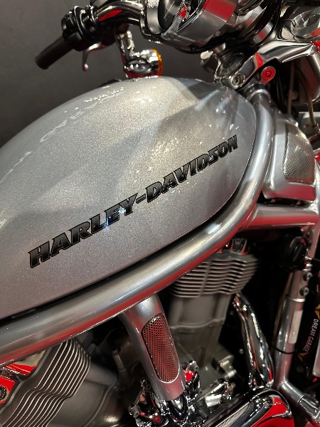 HARLEY DAVIDSON V-ROD 2012/2012 EXCLUSIVO VEÍCULOS SANTA CRUZ DO SUL / Carros no Vale