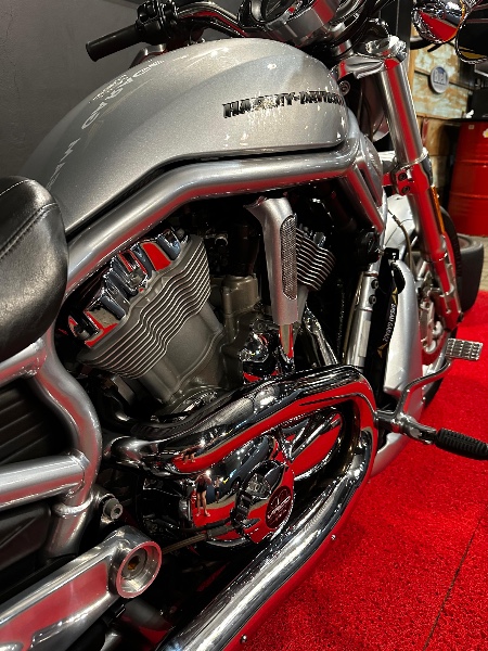 HARLEY DAVIDSON V-ROD 2012/2012 EXCLUSIVO VEÍCULOS SANTA CRUZ DO SUL / Carros no Vale