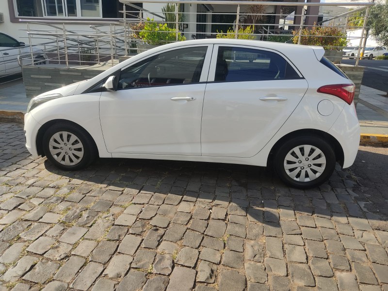 HYUNDAI HB20 1.0 2013/2014 ALTERNATIVA VEÍCULOS LAJEADO / Carros no Vale