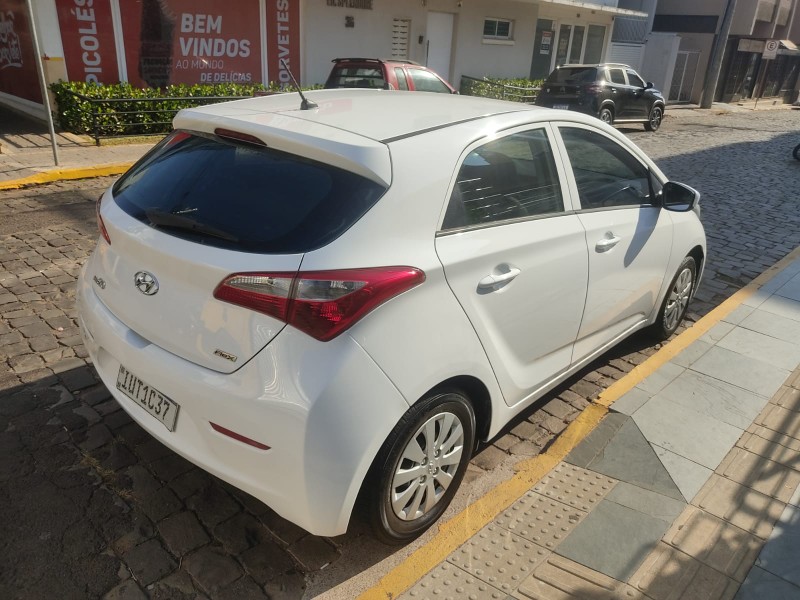 HYUNDAI HB20 1.0 2013/2014 ALTERNATIVA VEÍCULOS LAJEADO / Carros no Vale