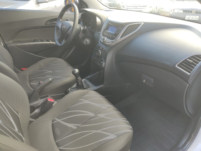 HYUNDAI HB20 1.0 2013/2014 ALTERNATIVA VEÍCULOS LAJEADO / Carros no Vale