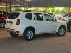 RENAULT DUSTER DYNAMIQUE 1.6 FLEX 16V MEC. 2015/2016 RICARDO VEÍCULOS TEUTÔNIA / Carros no Vale