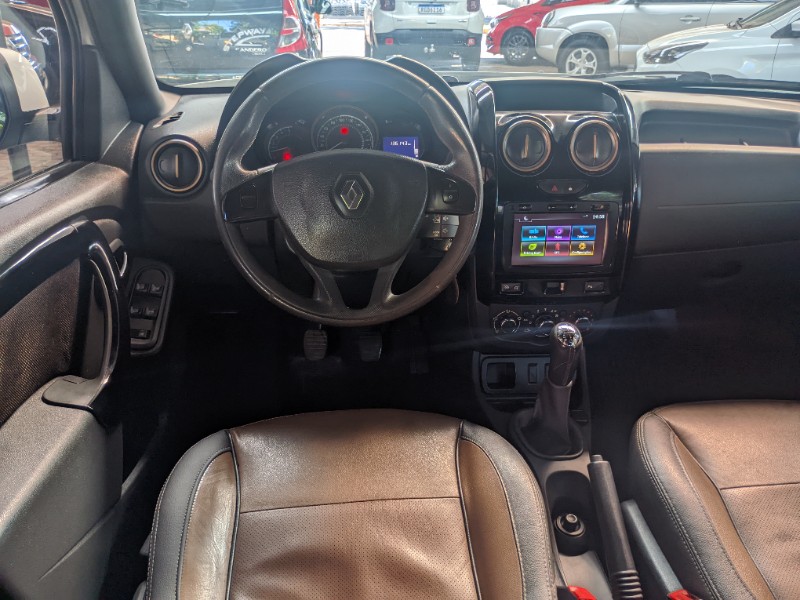 RENAULT DUSTER DYNAMIQUE 1.6 FLEX 16V MEC. 2015/2016 RICARDO VEÍCULOS TEUTÔNIA / Carros no Vale