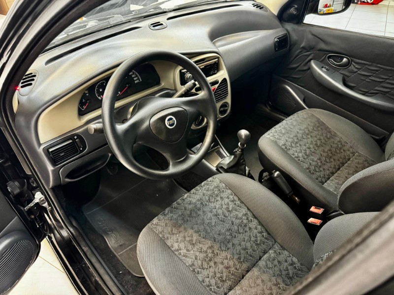 FIAT PALIO 1.0 CEL. ECON./ITALIA F.FLEX 8V 4P 2007/2007 LUCAS AUTOMÓVEIS BOM RETIRO DO SUL / Carros no Vale