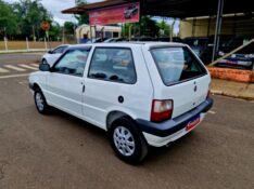 FIAT UNO MILLE 1.0 FIRE/ F.FLEX/ ECONOMY 2P 2011/2012 CRUZEIRO MULTIMARCAS CRUZEIRO DO SUL / Carros no Vale