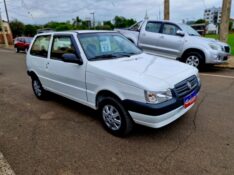 FIAT UNO MILLE 1.0 FIRE/ F.FLEX/ ECONOMY 2P 2011/2012 CRUZEIRO MULTIMARCAS CRUZEIRO DO SUL / Carros no Vale