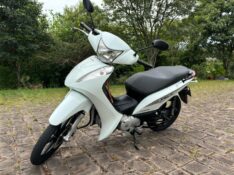HONDA MOTOS BIZ 125 /2016 RT 811 VEÍCULOS ARROIO DO MEIO / Carros no Vale