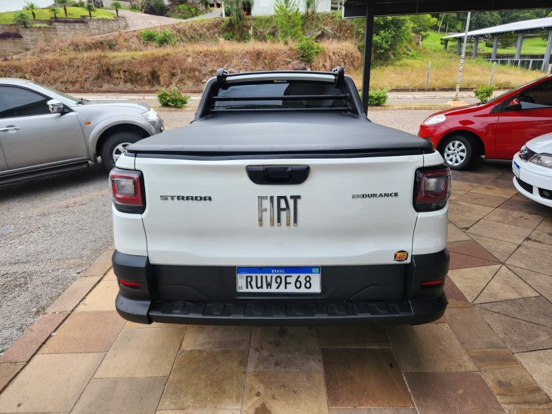 FIAT STRADA ENDURANCE 1.4 CS 2022/2023 TS VEÍCULOS ANTA GORDA / Carros no Vale