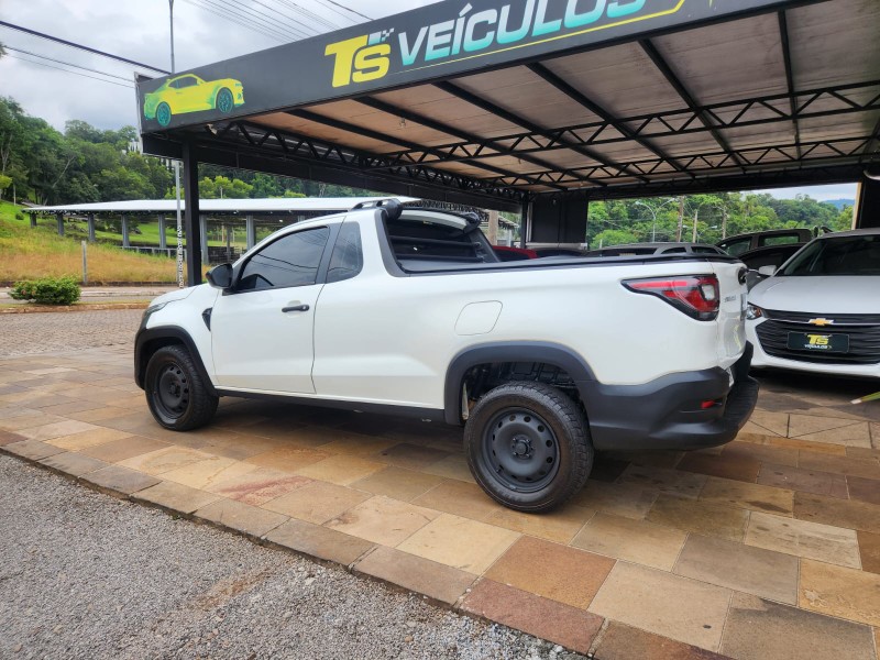 FIAT STRADA ENDURANCE 1.4 CS 2022/2023 TS VEÍCULOS ANTA GORDA / Carros no Vale