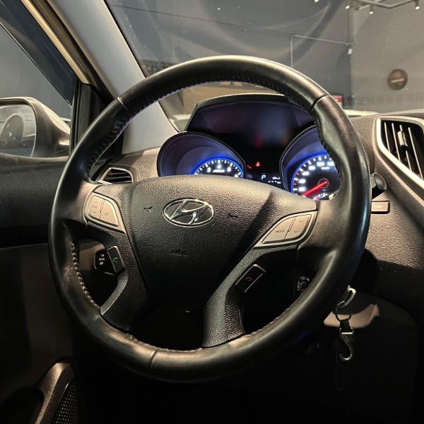 HYUNDAI HB20S 1.6 PREMIUM 2018/2019 JM AUTOMÓVEIS VENÂNCIO AIRES / Carros no Vale