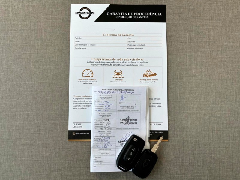 RENAULT KWID 1.0 OUTSIDER 2021/2022 DUARTE VEÍCULOS PORTO ALEGRE / Carros no Vale