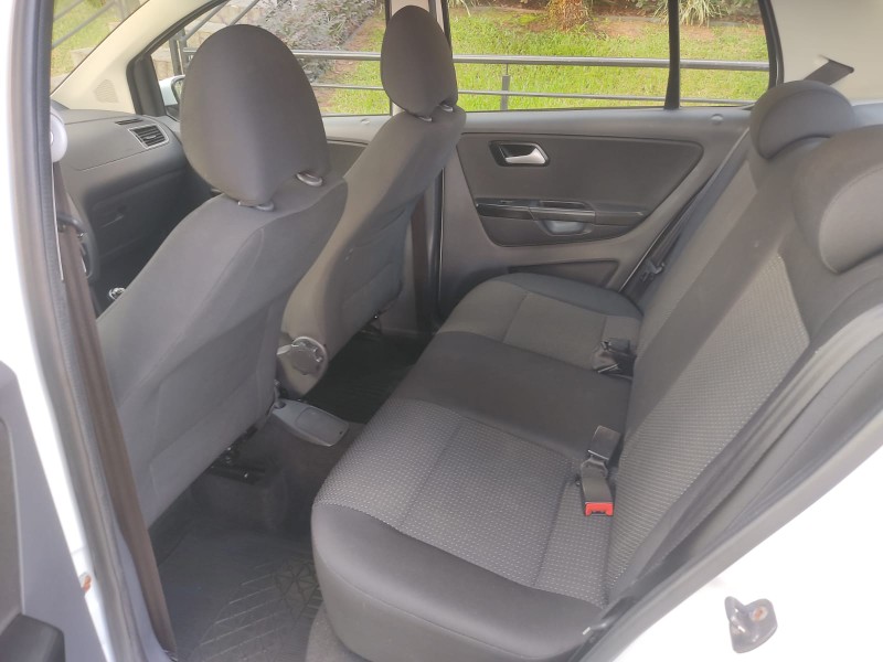VOLKSWAGEN FOX CONNECT 1.6 MB 2017/2018 ALTERNATIVA VEÍCULOS LAJEADO / Carros no Vale