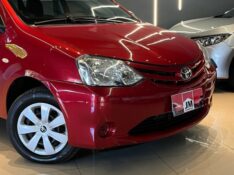 TOYOTA ETIOS 1.5 XS 16V 2017/2017 JM AUTOMÓVEIS VENÂNCIO AIRES / Carros no Vale