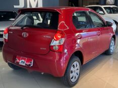 TOYOTA ETIOS 1.5 XS 16V 2017/2017 JM AUTOMÓVEIS VENÂNCIO AIRES / Carros no Vale