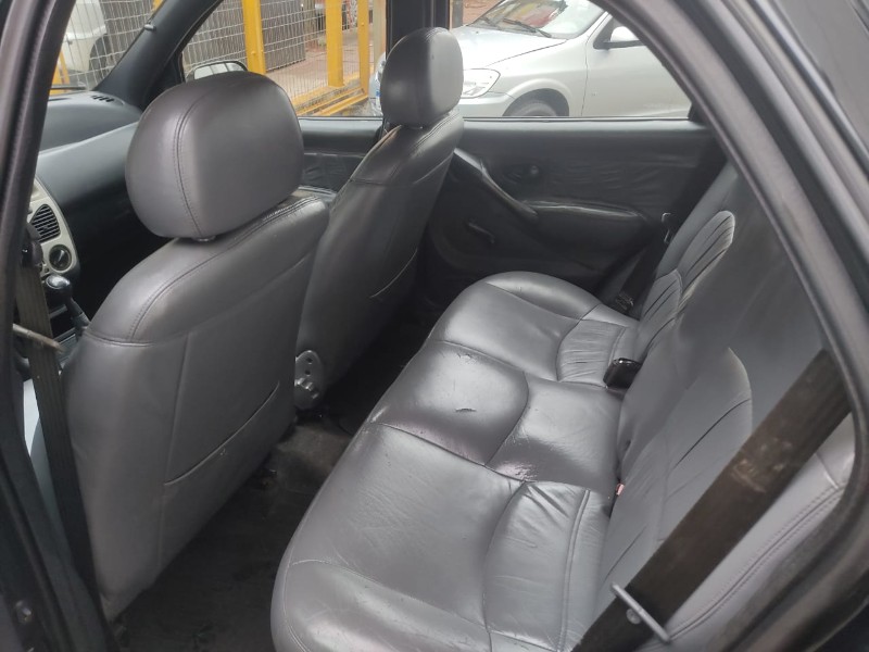 FIAT PALIO WEEKEND STILE 1.6 16V 2001/2001 ALTERNATIVA VEÍCULOS LAJEADO / Carros no Vale