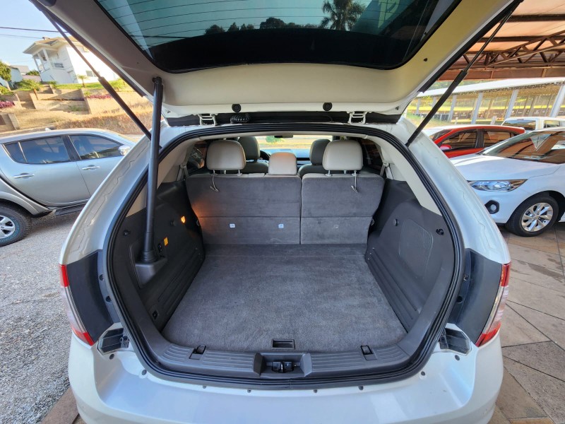 FORD EDGE LIMITED AWD 3.5 V6 2013/2013 TS VEÍCULOS ANTA GORDA / Carros no Vale