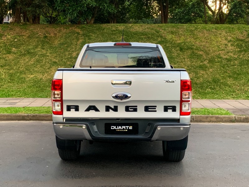 FORD RANGER XLT 3.2 20V 4X4 CD DIESEL AUT. 2019/2020 DUARTE VEÍCULOS PORTO ALEGRE / Carros no Vale