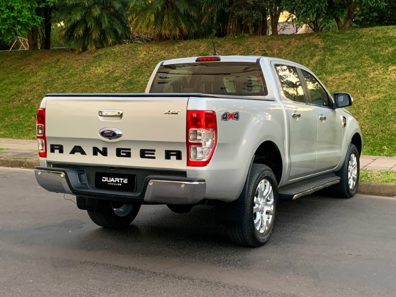 FORD RANGER XLT 3.2 20V 4X4 CD DIESEL AUT. 2019/2020 DUARTE VEÍCULOS PORTO ALEGRE / Carros no Vale