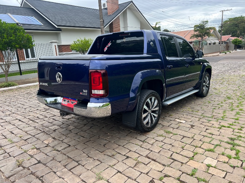 VOLKSWAGEN AMAROK 3.0 EXTREME V6 2022/2022 ELY AUTOMÓVEIS LAJEADO / Carros no Vale