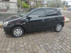 TOYOTA ETIOS XS 1.5 2015/2015 ALTERNATIVA VEÍCULOS LAJEADO / Carros no Vale