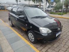 TOYOTA ETIOS XS 1.5 2015/2015 ALTERNATIVA VEÍCULOS LAJEADO / Carros no Vale