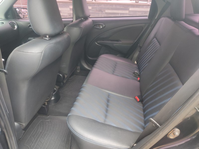 TOYOTA ETIOS XS 1.5 2015/2015 ALTERNATIVA VEÍCULOS LAJEADO / Carros no Vale