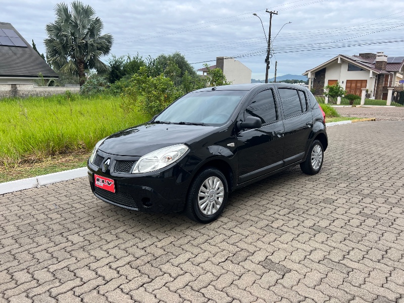 RENAULT SANDERO 1.0 EXPRESSION 16V FLEX 4P MANUAL 2010/2010 ELY AUTOMÓVEIS LAJEADO / Carros no Vale