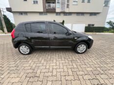 RENAULT SANDERO 1.0 EXPRESSION 16V FLEX 4P MANUAL 2010/2010 ELY AUTOMÓVEIS LAJEADO / Carros no Vale