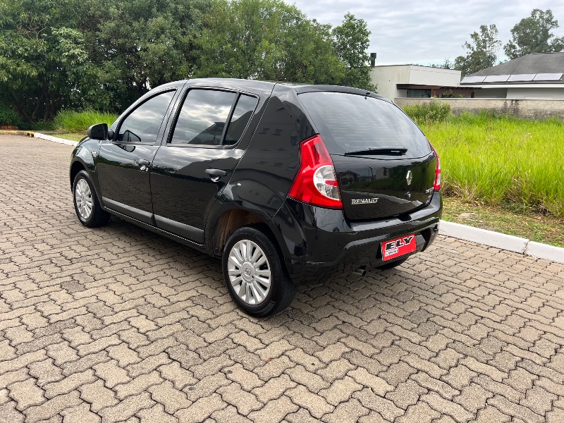 RENAULT SANDERO 1.0 EXPRESSION 16V FLEX 4P MANUAL 2010/2010 ELY AUTOMÓVEIS LAJEADO / Carros no Vale