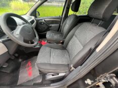RENAULT SANDERO 1.0 EXPRESSION 16V FLEX 4P MANUAL 2010/2010 ELY AUTOMÓVEIS LAJEADO / Carros no Vale