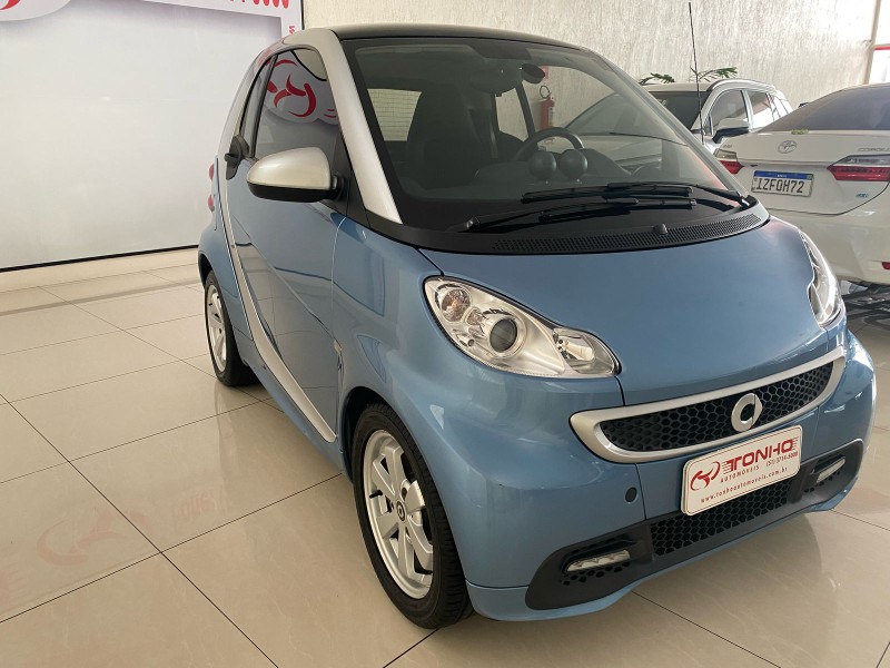 SMART FORTWO COUPE 62 2014/2014 TONHO AUTOMÓVEIS LAJEADO / Carros no Vale