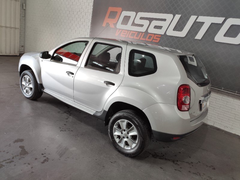 RENAULT DUSTER 1.6 2013/2013 ROSAUTO VEÍCULOS VENÂNCIO AIRES / Carros no Vale