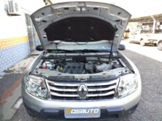 RENAULT DUSTER 1.6 2013/2013 ROSAUTO VEÍCULOS VENÂNCIO AIRES / Carros no Vale