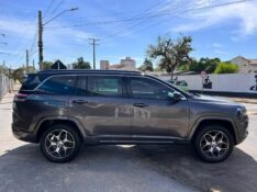 JEEP COMMANDER OVERL TD380 2.0 4X4 DIE AUT. 2022/2022 LS MULTIMARCAS VENÂNCIO AIRES / Carros no Vale