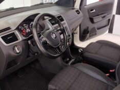 VOLKSWAGEN FOX 1.0 MPI TRACK 12V 2016/2016 TIAGO AUTOMÓVEIS VENÂNCIO AIRES / Carros no Vale
