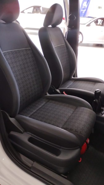VOLKSWAGEN FOX 1.0 MPI TRACK 12V 2016/2016 TIAGO AUTOMÓVEIS VENÂNCIO AIRES / Carros no Vale