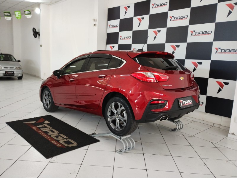 CHEVROLET CRUZE LTZ 1.4 16V TURBO FLEX 4P AUT. 2017/2017 TIAGO AUTOMÓVEIS VENÂNCIO AIRES / Carros no Vale
