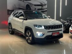 JEEP COMPASS 2.0 16V LONGITUDE 2017/2017 JM AUTOMÓVEIS VENÂNCIO AIRES / Carros no Vale