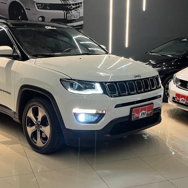 JEEP COMPASS 2.0 16V LONGITUDE 2017/2017 JM AUTOMÓVEIS VENÂNCIO AIRES / Carros no Vale