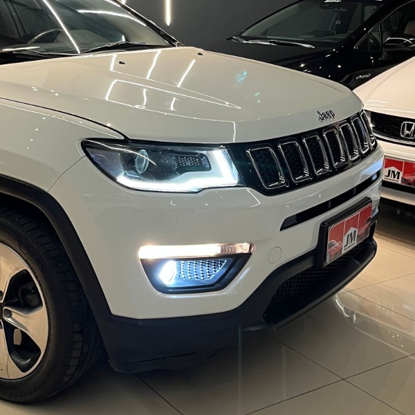JEEP COMPASS 2.0 16V LONGITUDE 2017/2017 JM AUTOMÓVEIS VENÂNCIO AIRES / Carros no Vale