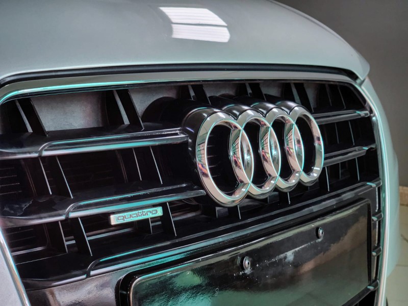AUDI A5 SPORTBACK AMBITION QUATTRO 2012/2013 TS VEÍCULOS ANTA GORDA / Carros no Vale